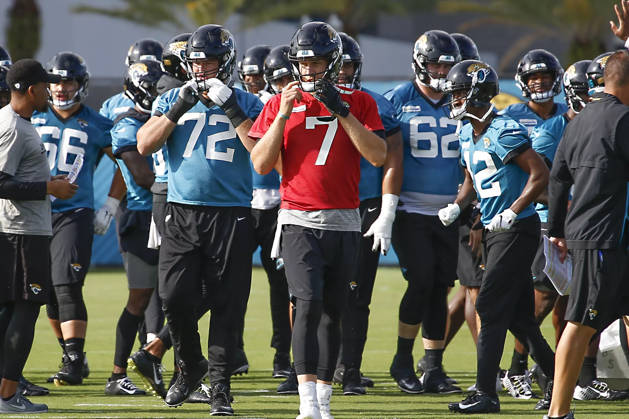 Jaguars Training Camp: Day 2 – Injuries, Surprises, And What'S Next - 9j4o9m1