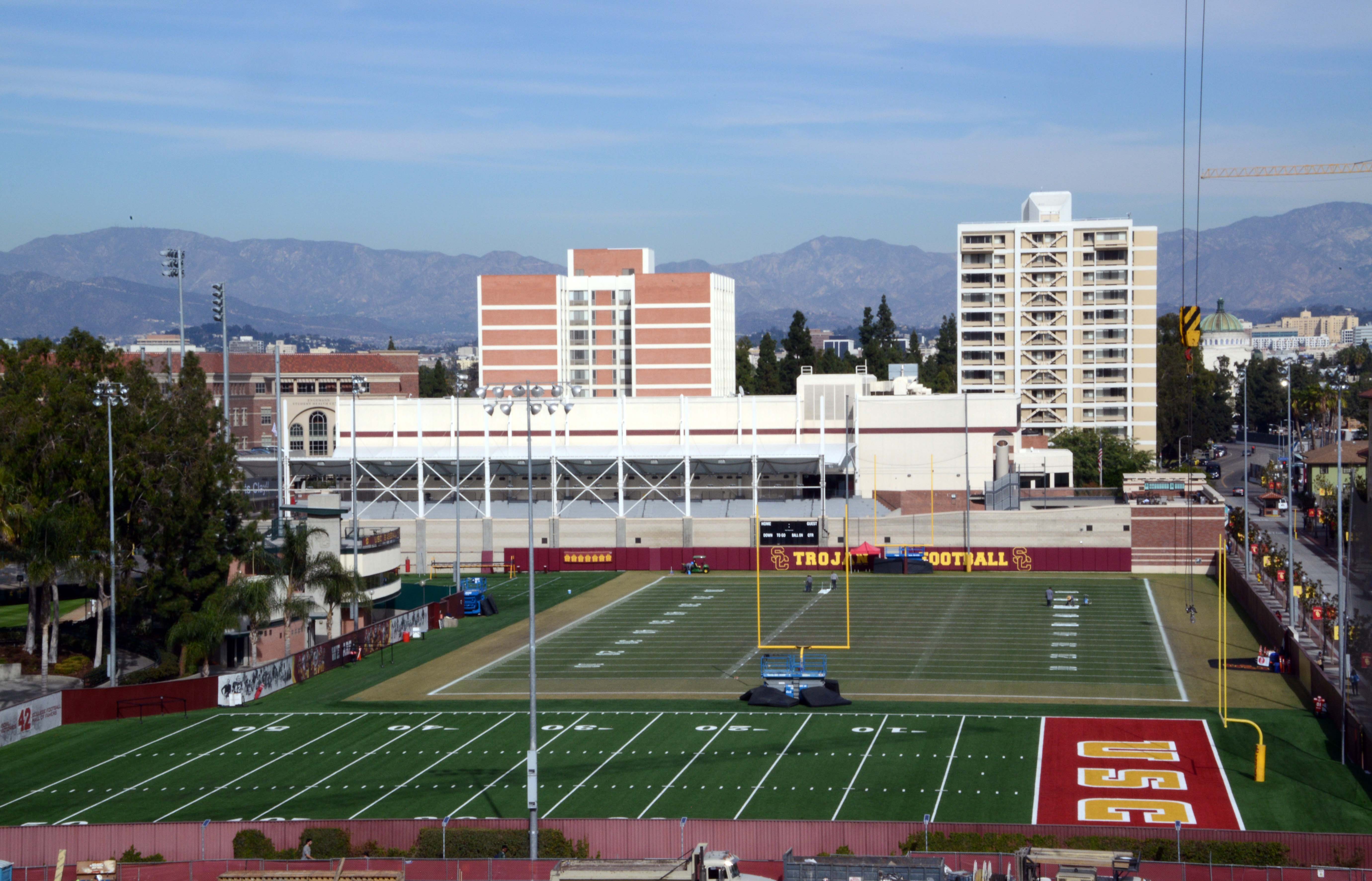 USC Football Spring Camp: Depth Chart Clues Abound In First Practice (3/7)