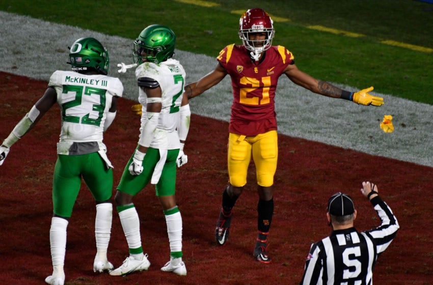 USC football vs. Oregon final score: Trojans lose sloppy game and let title slip away