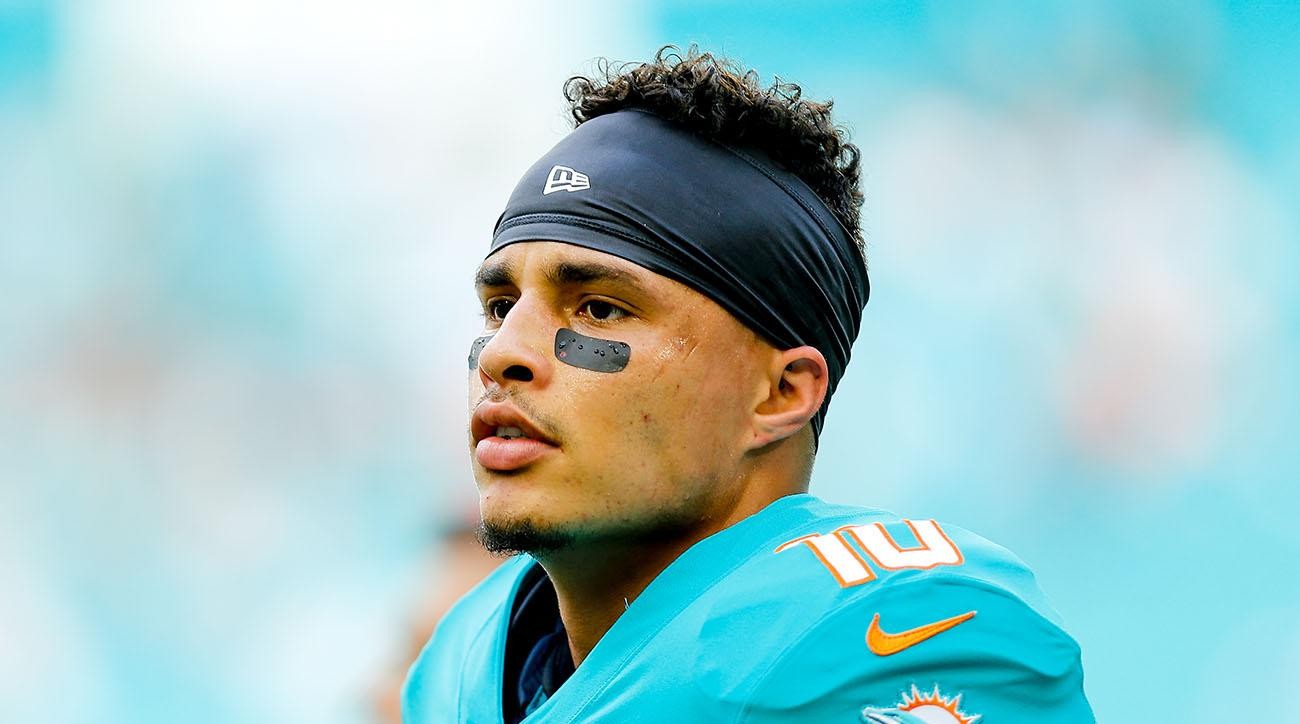 Brian Flores Wishes Kenny Stills Talked With Dolphins Owner Before