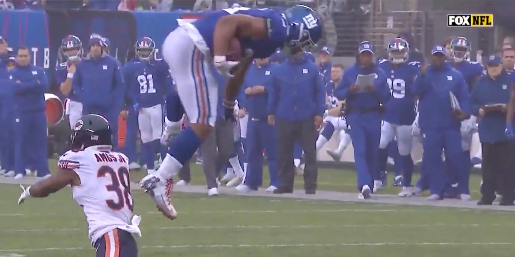 Watch: Saquon Barkley Goes Airborn With Insane Hurdle Over Bears Defender