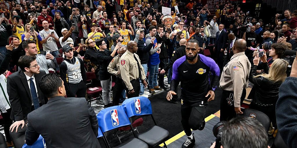 Watch: LeBron James Receives Standing Ovation, Tribute Video In Return ...