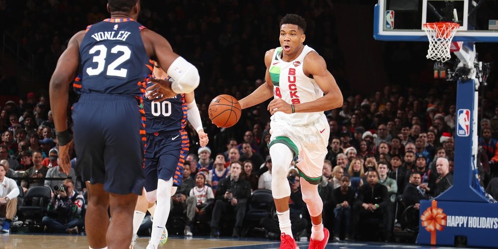 giannis christmas jersey