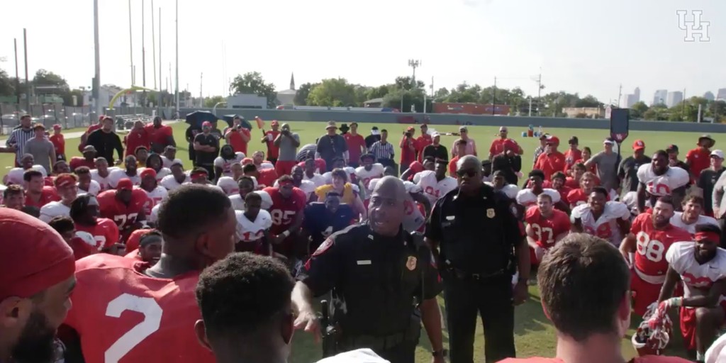 Houston Coach Calls the Cops to Surprise WalkOns With Scholarships