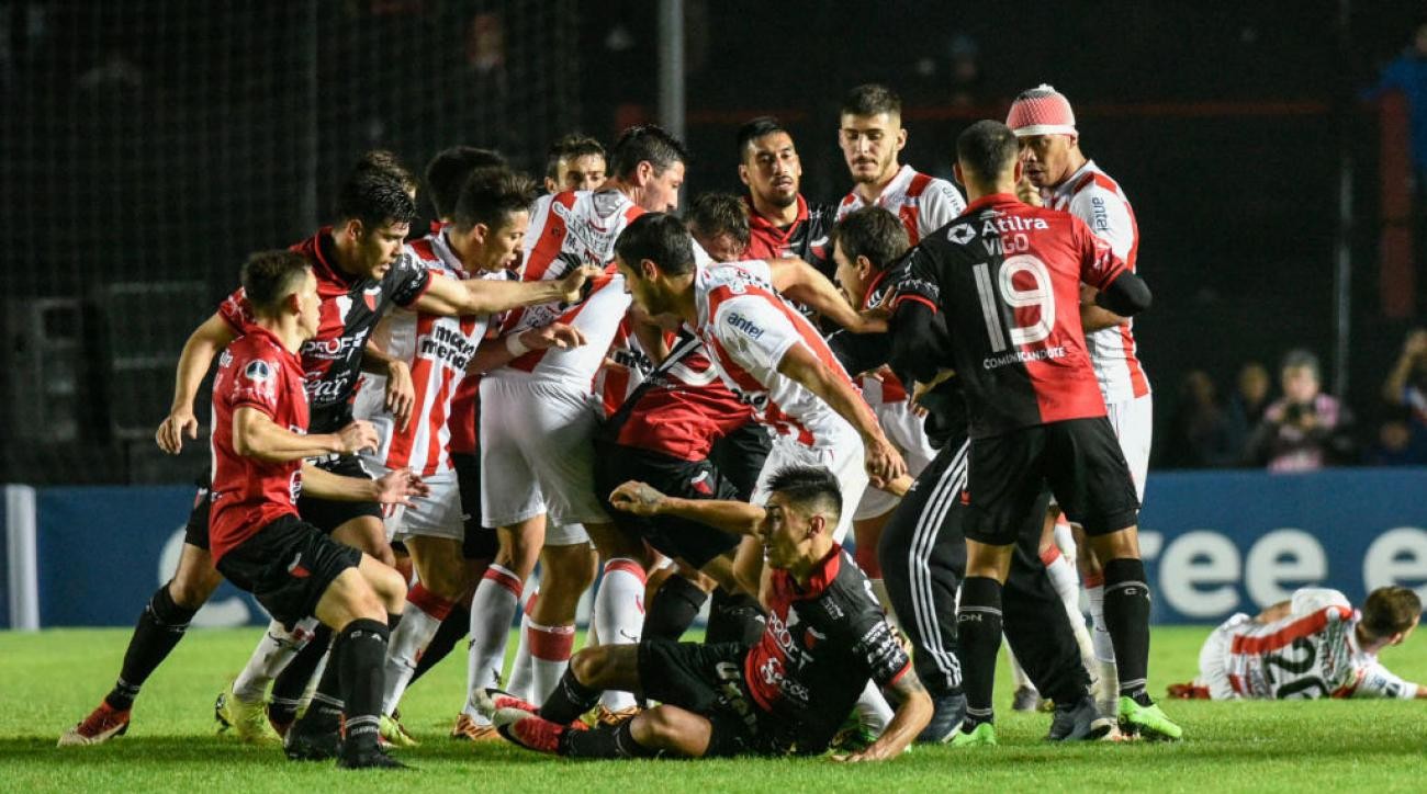 south-american-soccer-match-ends-with-on-field-fracas-two-players-red