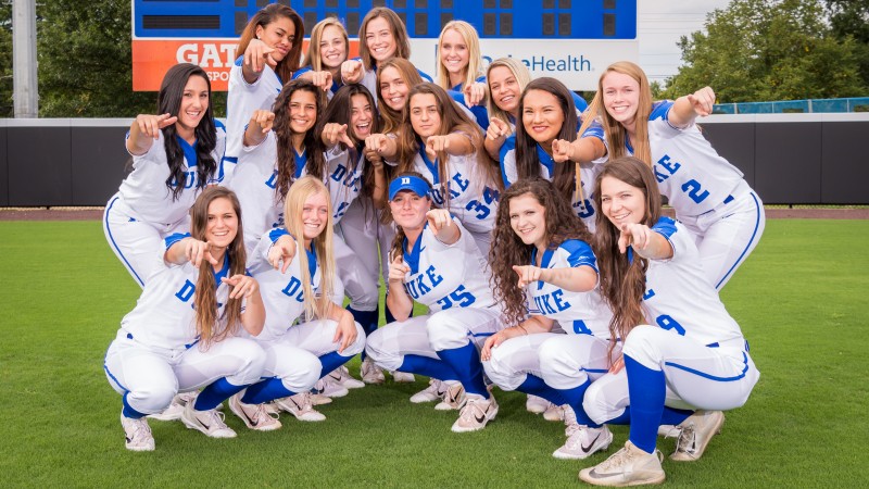 2017 Softball Photo Shoot