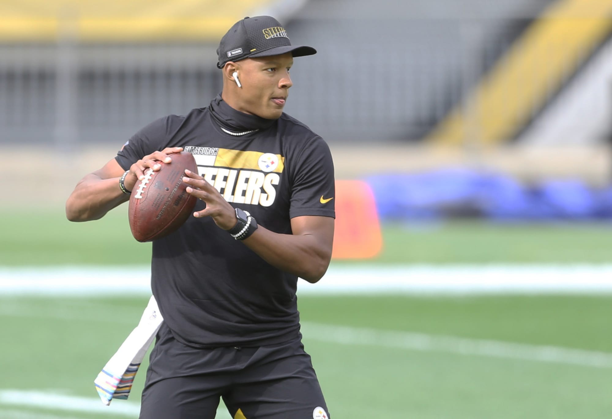 Josh Dobbs should be Steelers backup quarterback, not Mason Rudolph