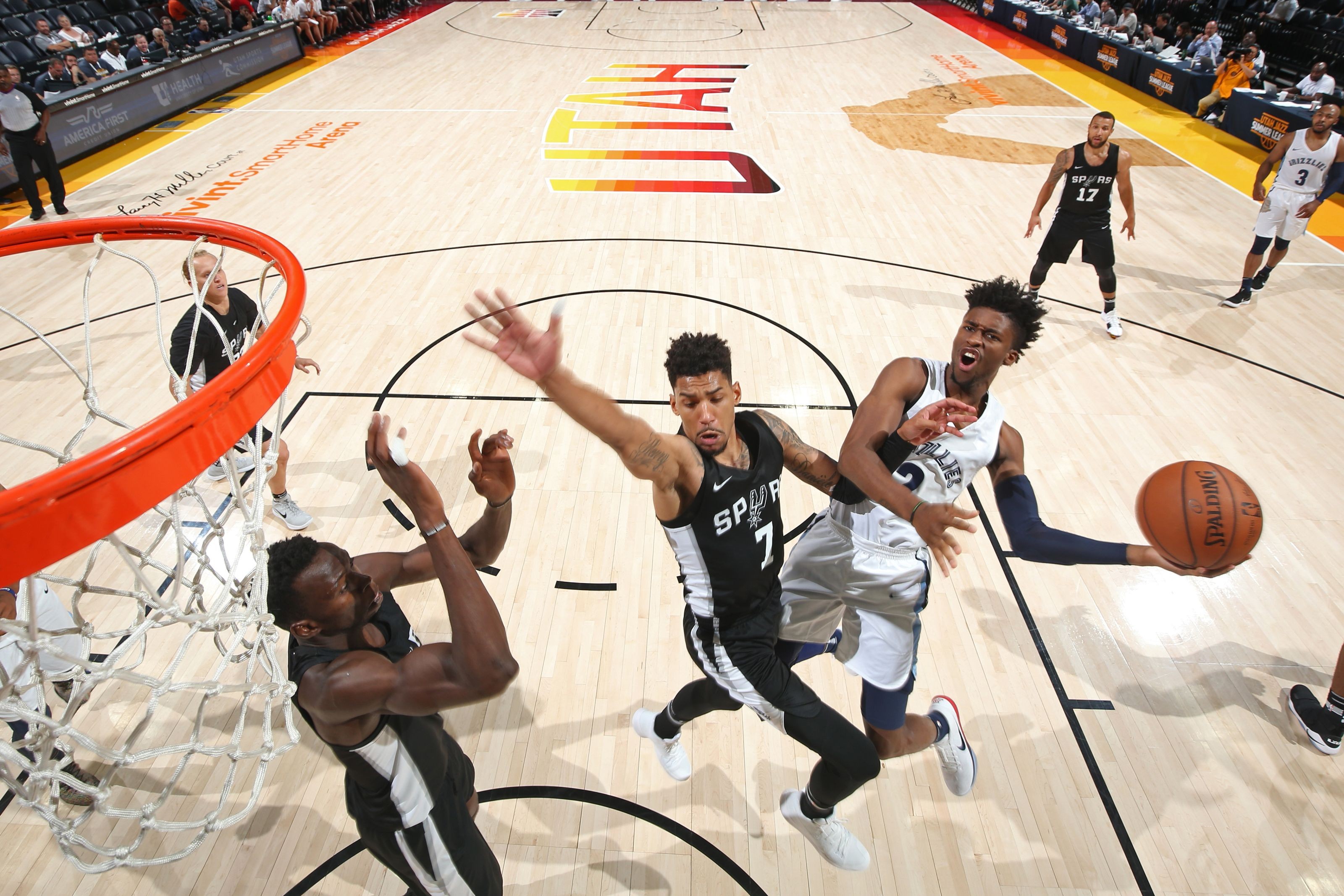 Memphis Grizzlies Who Starts At Shooting Guard?