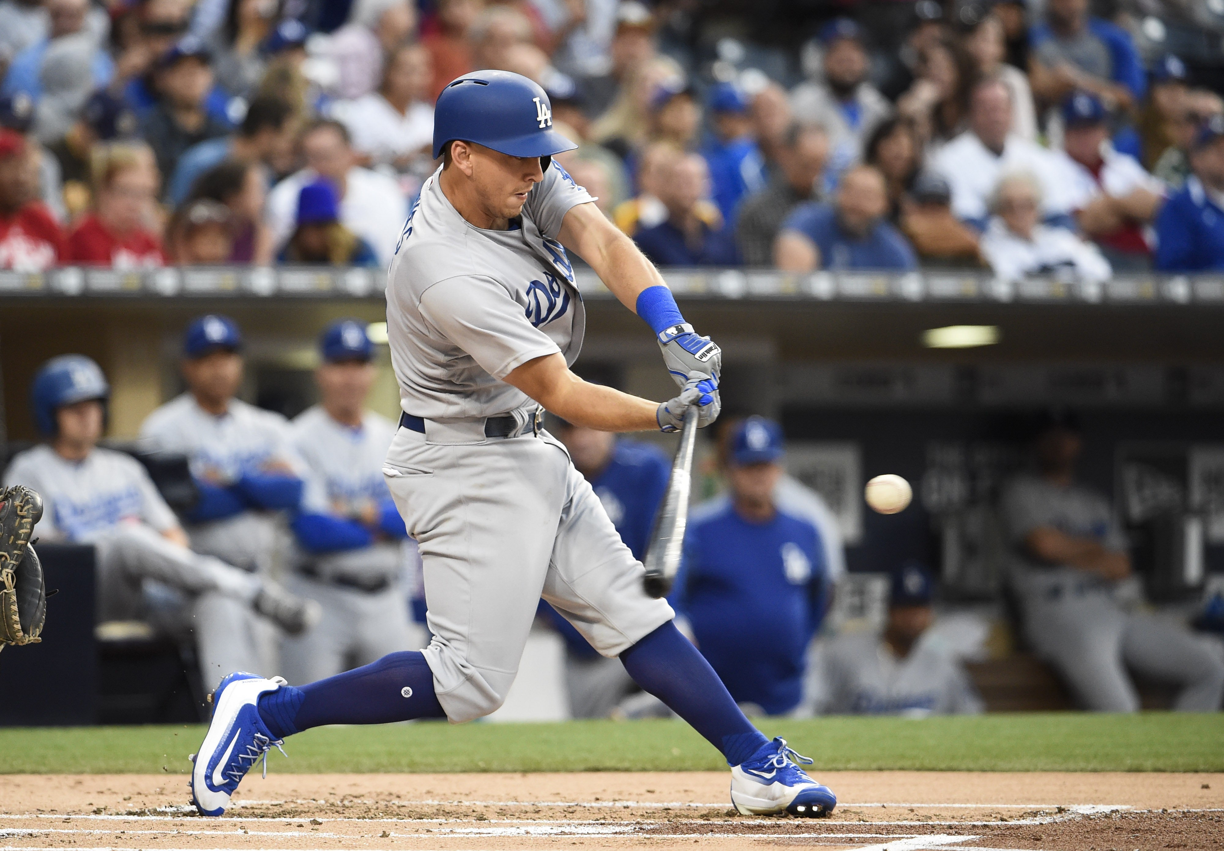 Austin Barnes Family Emergency 94 - vwa5mv1