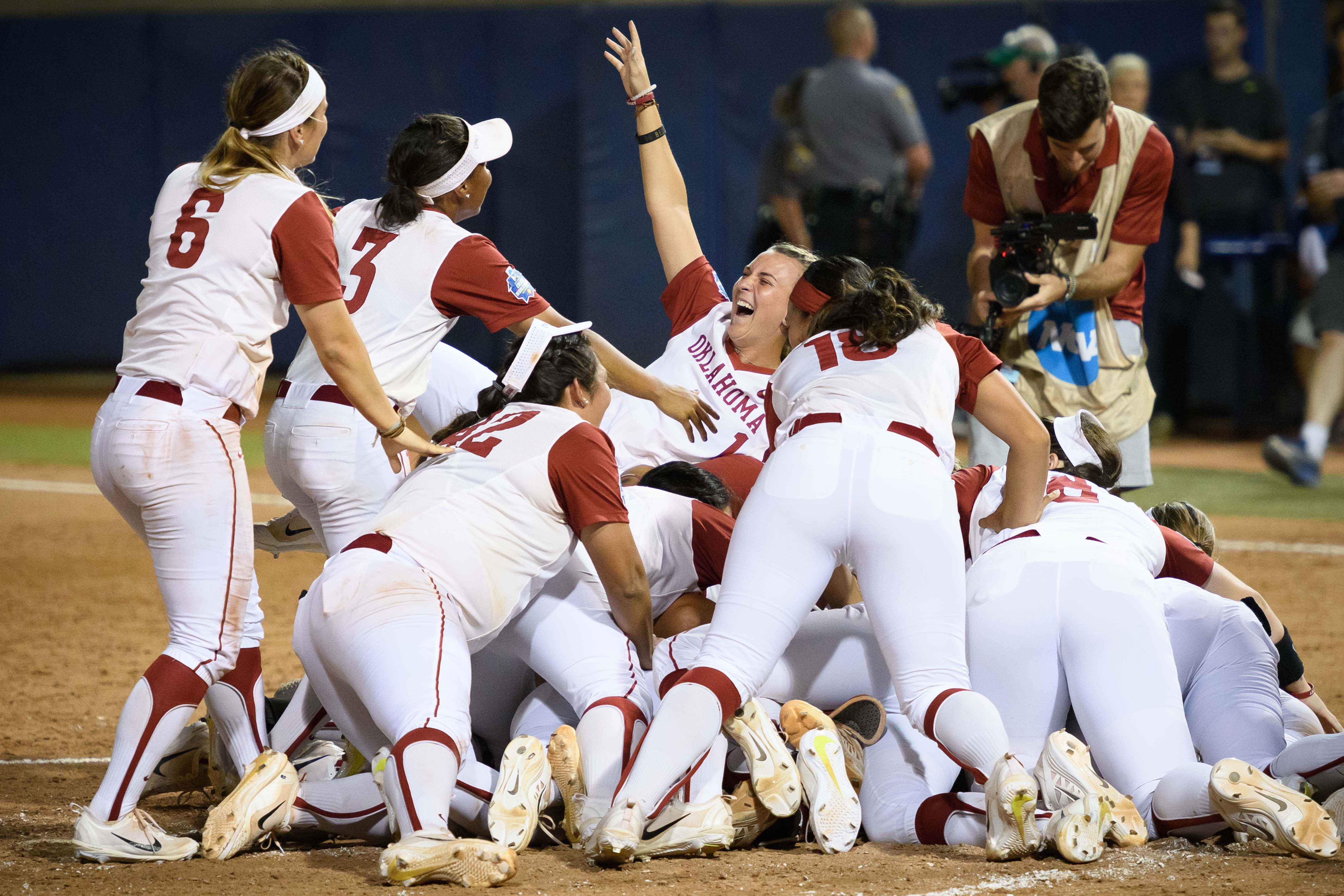 Oklahoma Softball Reminiscing On Another Specatacular Sooner Season