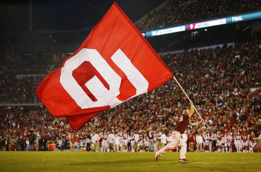 Oklahoma football: Top QB commit caps off giant OU weekend
