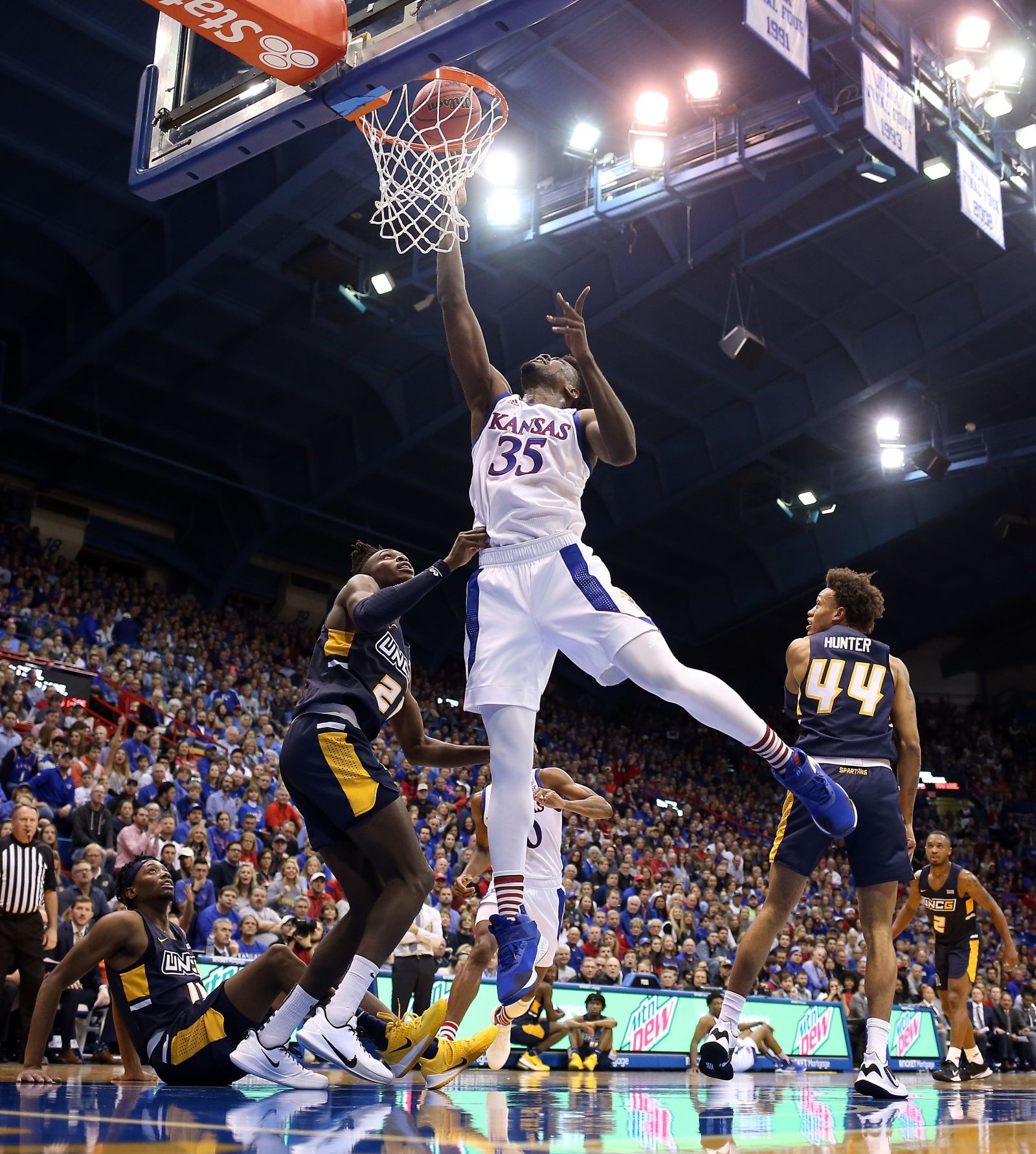 watch-highlights-and-final-score-from-kansas-basketball-s-win-over-uncg