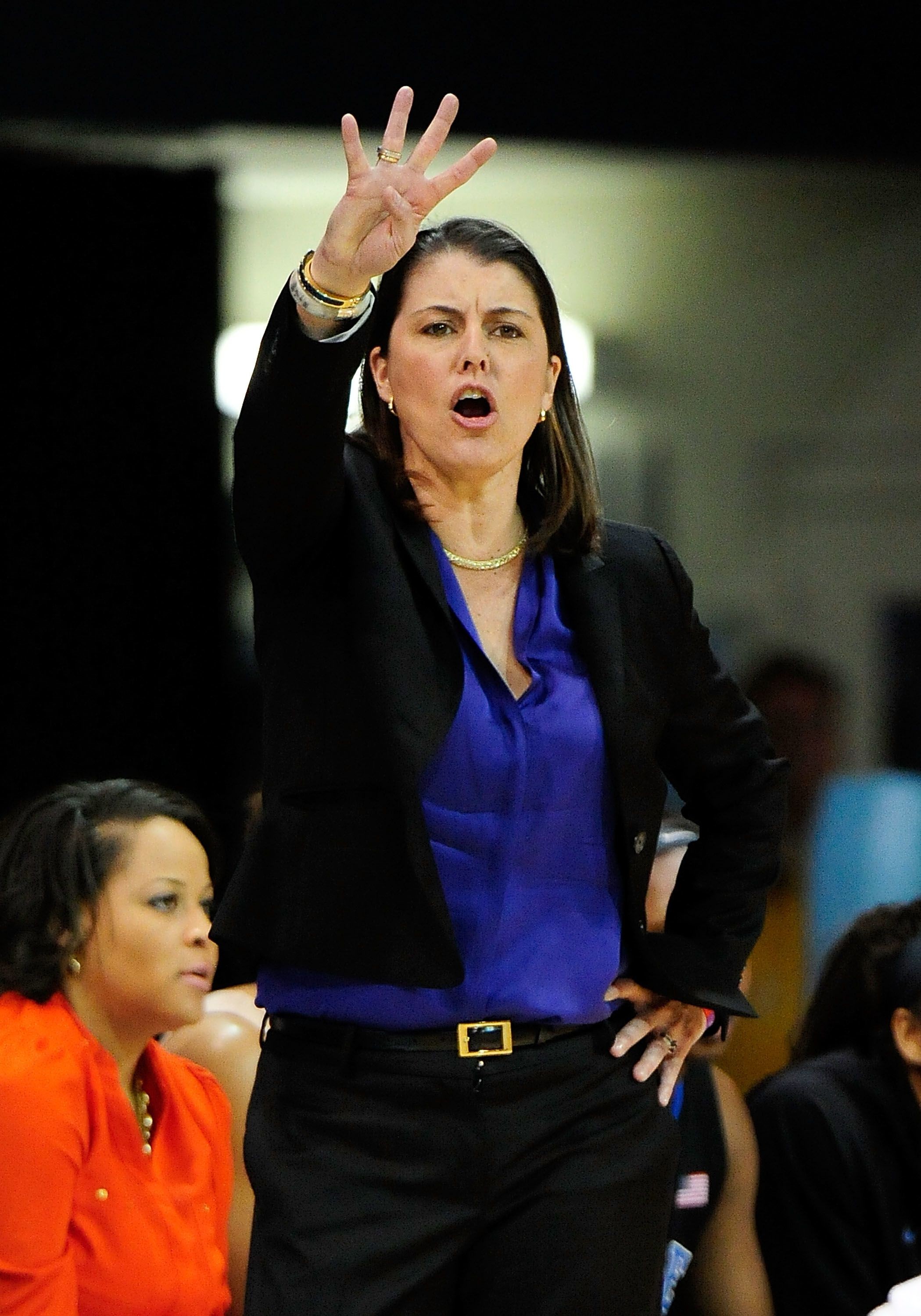 Duke Womens Basketball Coach Mccallie To Take Leave Of Absence 