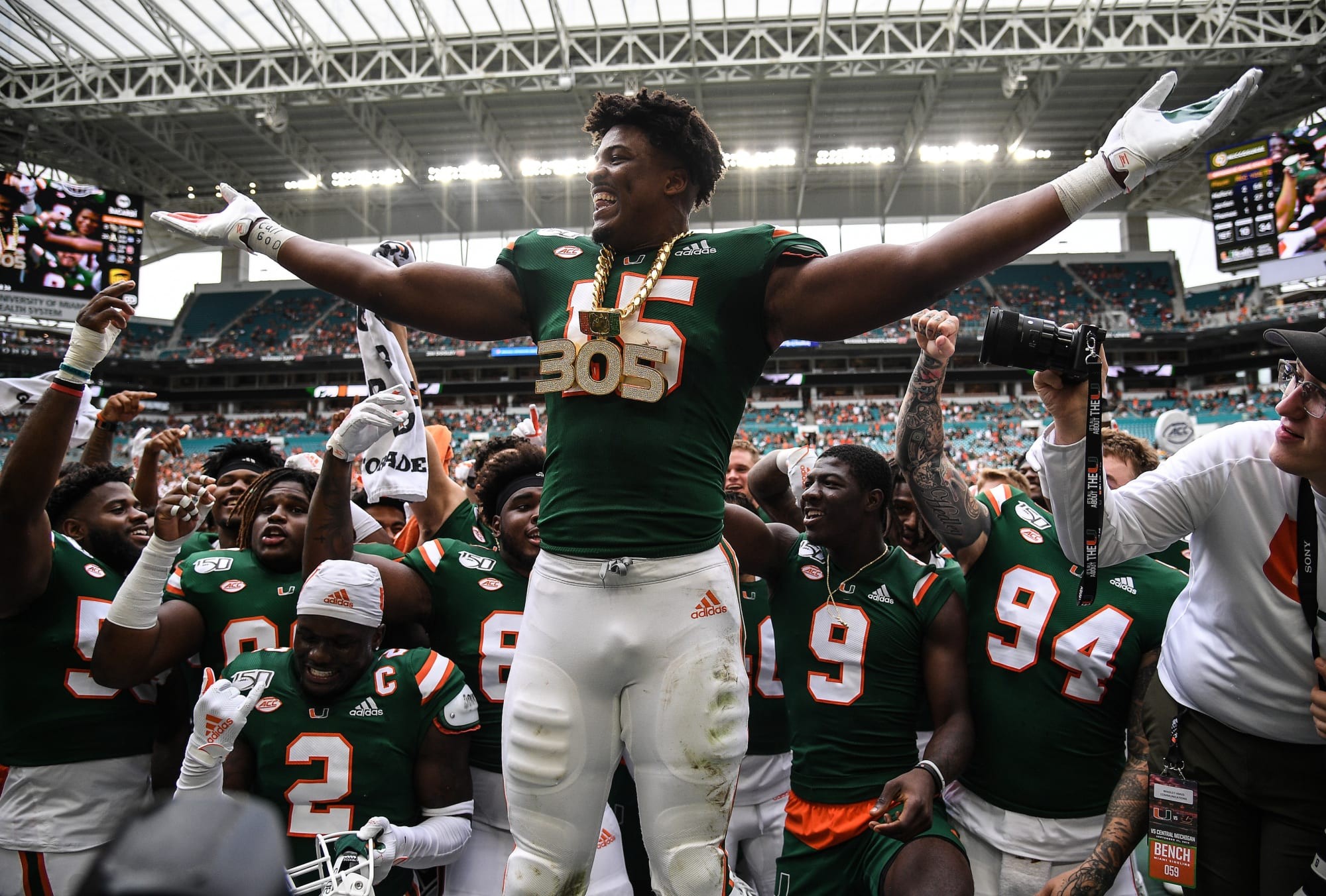 Miami Hurricanes DE Greg Rousseau 7th in 2020 Heisman Trophy odds