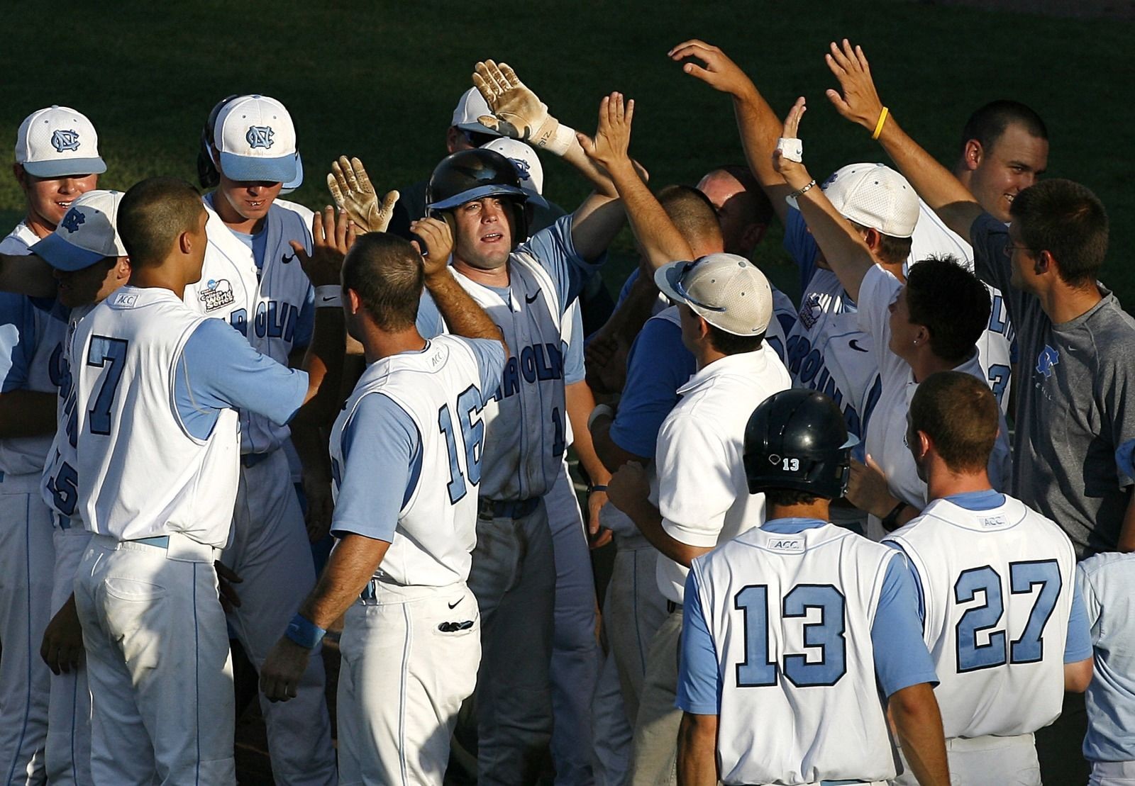 UNC Baseball Tar Heels top Cavaliers in extra innings