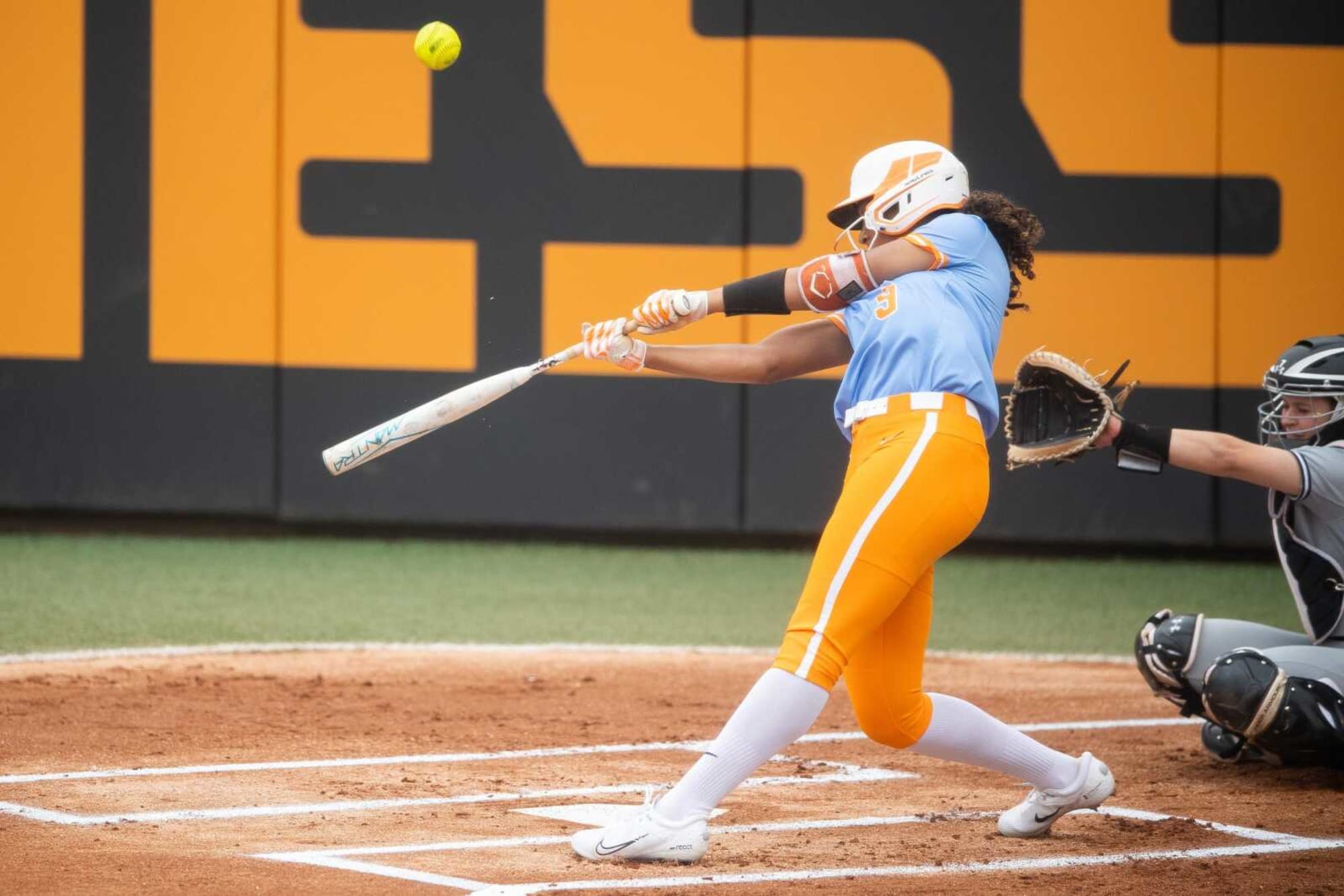 tennessee-softball-history-made-with-sec-tournament-win