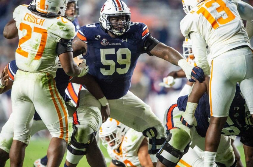 Auburn football: Damari Alston recruiting Tiger offensive line targets