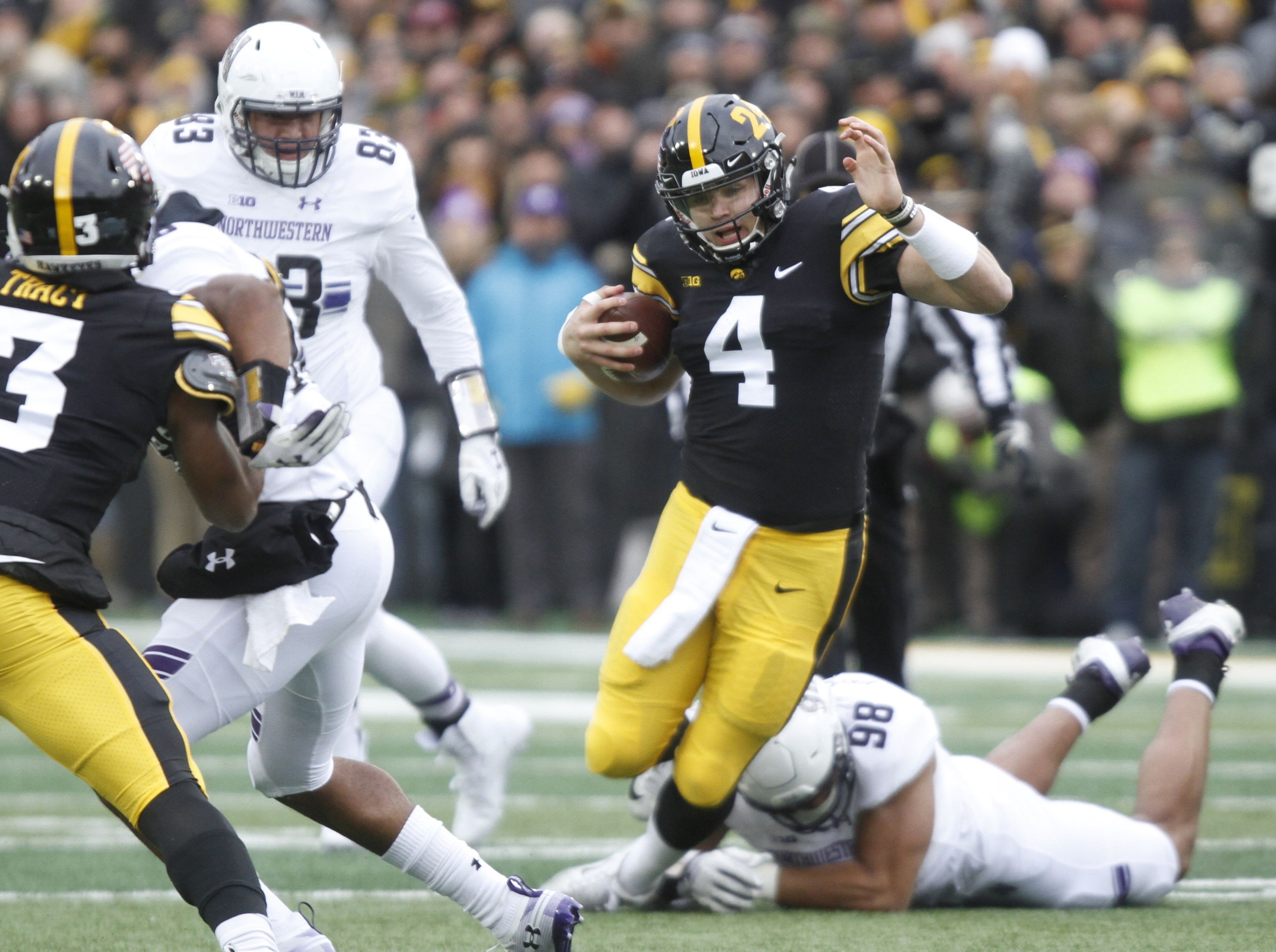 three-reasons-the-iowa-football-team-will-be-a-cfp-sleeper