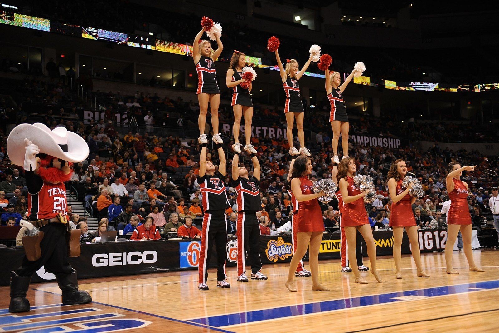 Texas Tech Basketball Target Makes Unconventional Decision