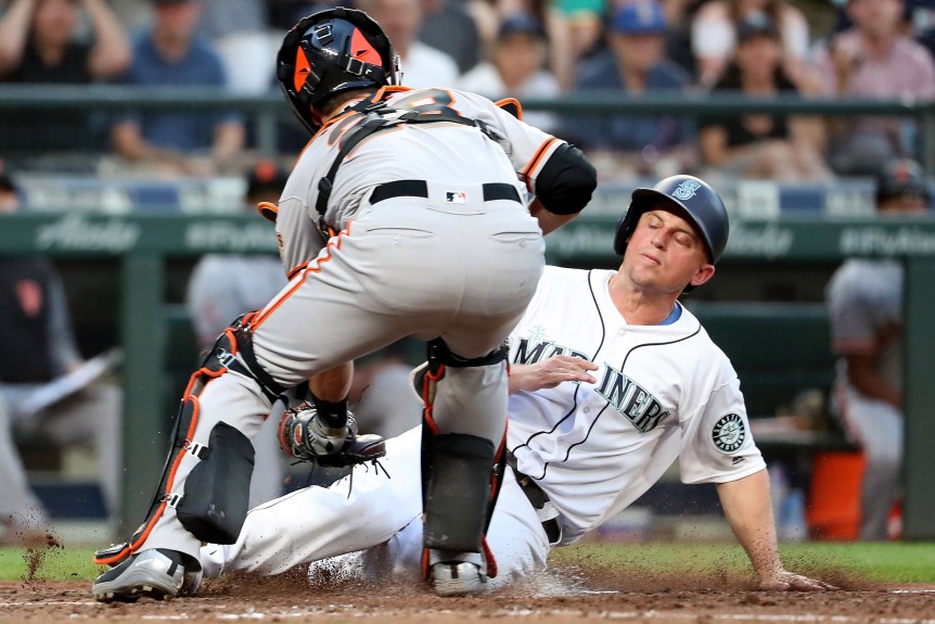 Giants win with ninth inning rally, stay above .500 with victory over