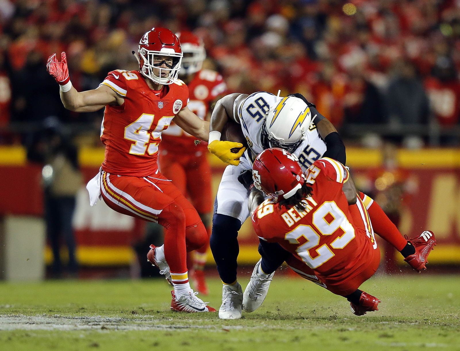 Why the Kansas City Chiefs should call Antonio Gates