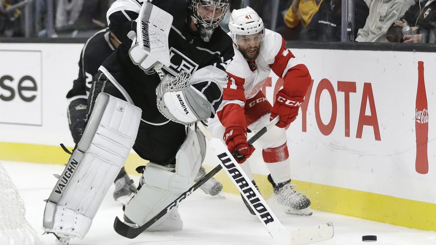 Backup goalie plan works well for Kings in 31 win over Red Wings