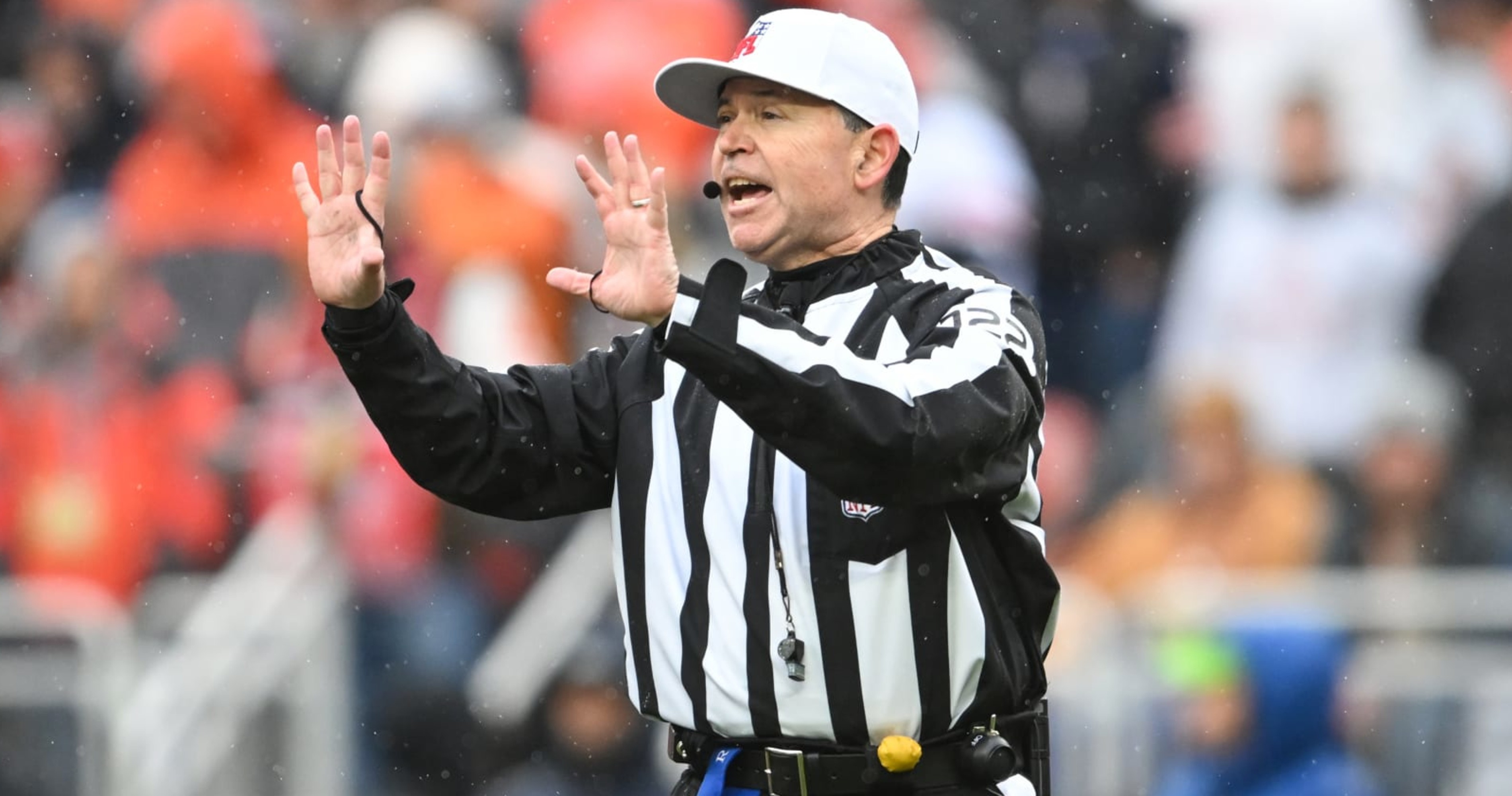 NFL Ref Brad Allen Explains Controversial Lions Penalty On 2-Point Try ...