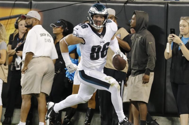 Zach Ertz, Carson Wentz's Fantasy Outlook After Week 6