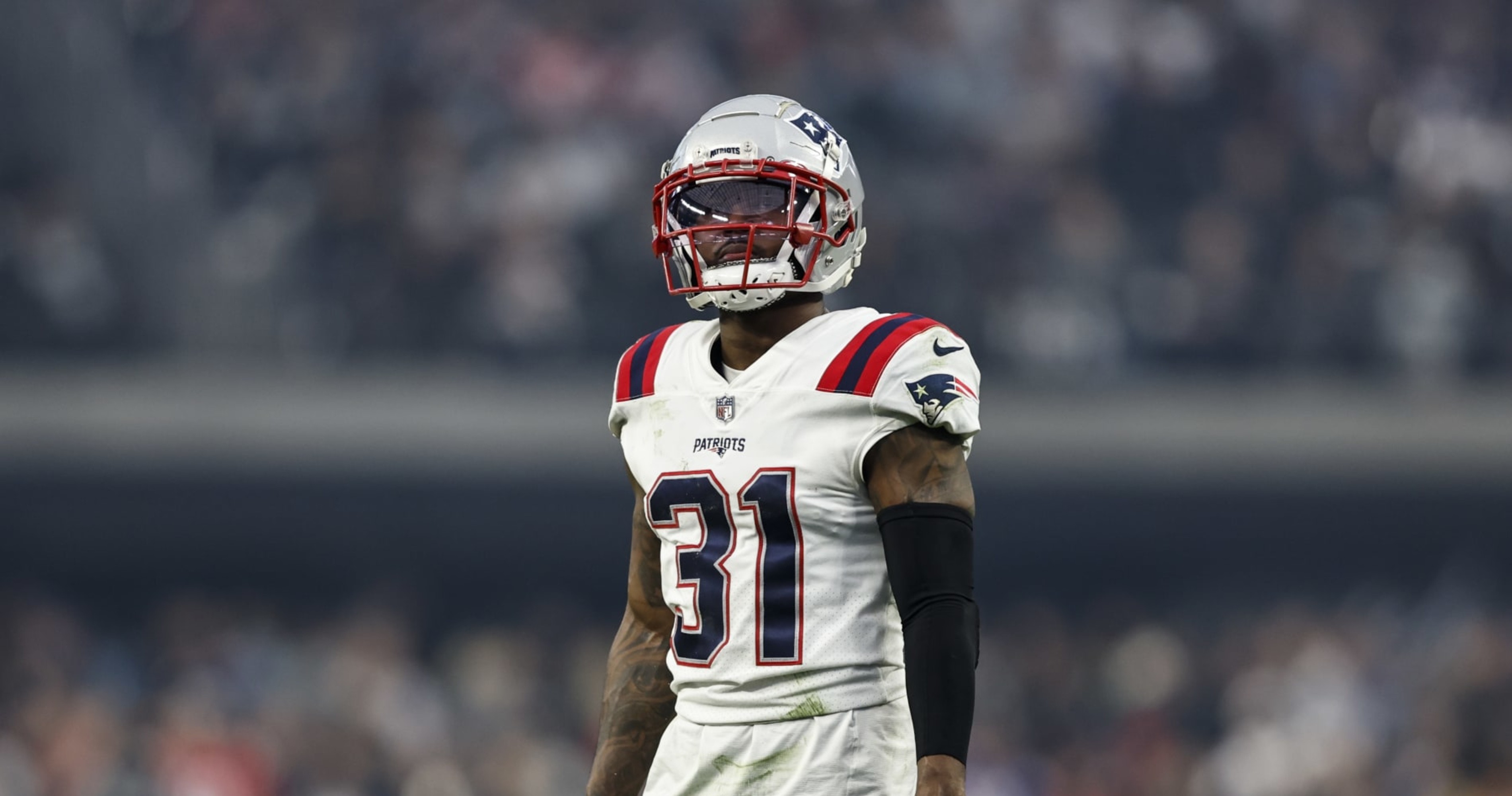 New England Patriots need to re-sign Jonathan Jones in NFL Free Agency