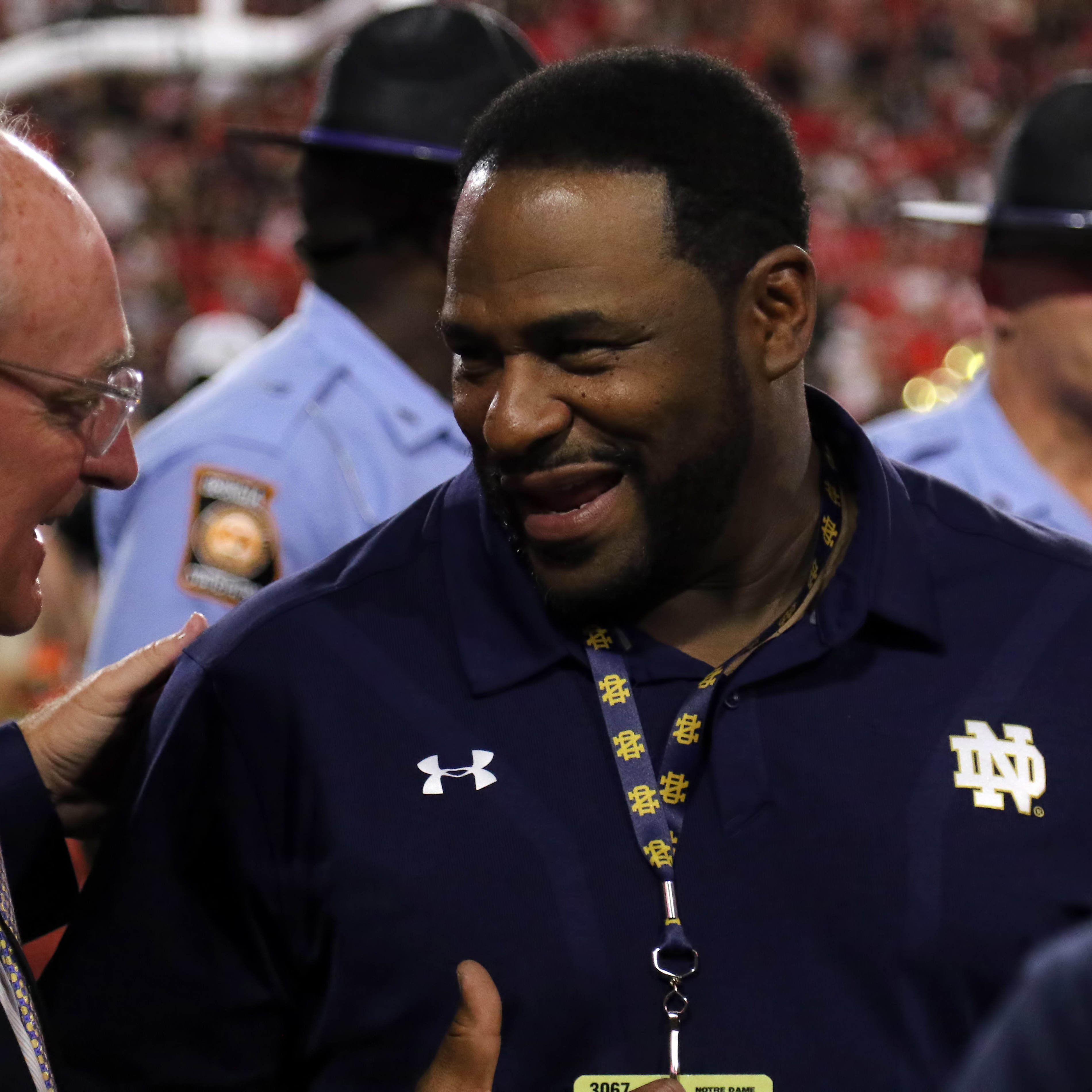 Steelers Legend Jerome Bettis Graduates From Notre Dame 28 Years After