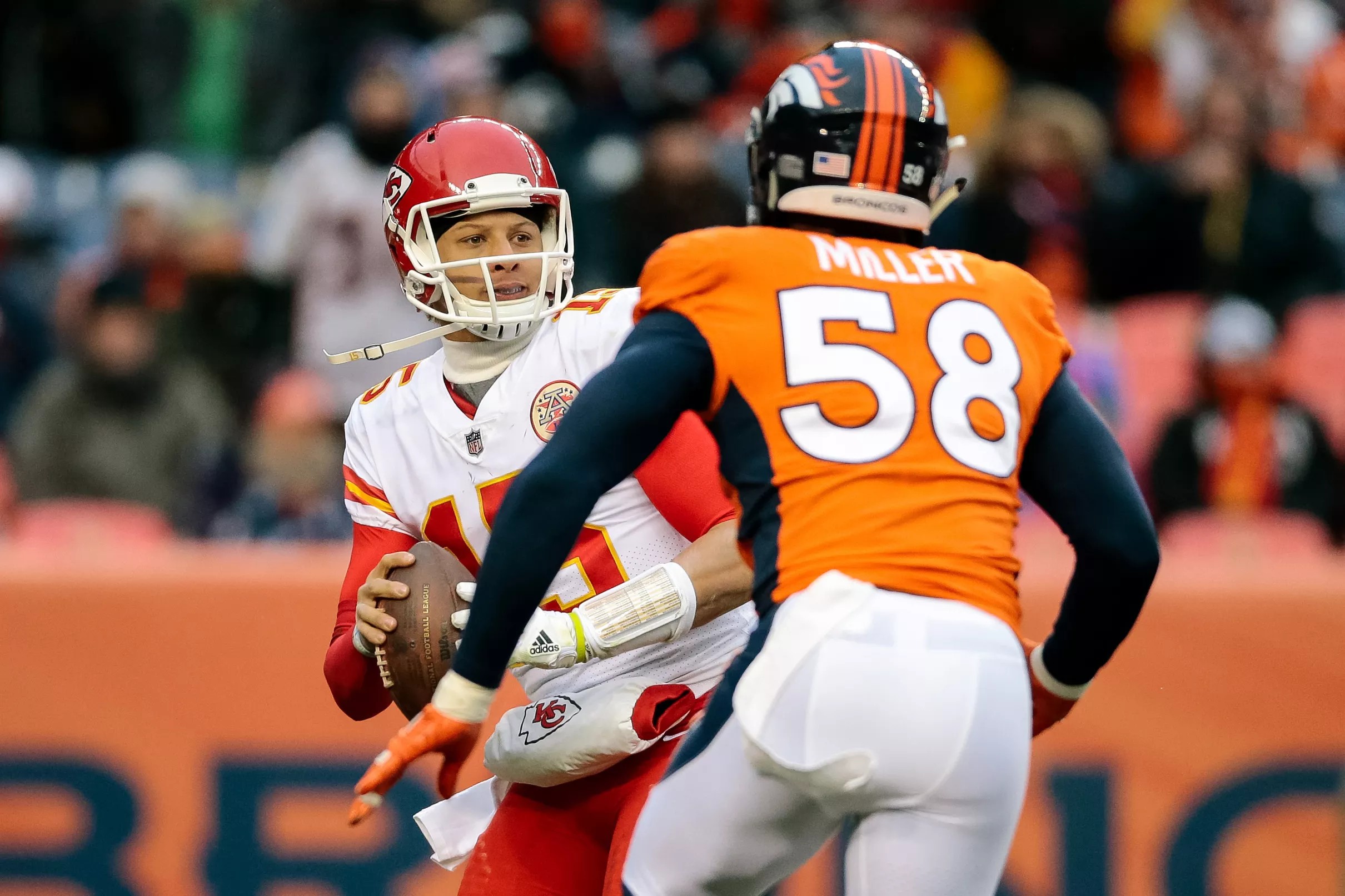 Patrick Mahomes is throwing interceptions in camp. Is it cause for worry?