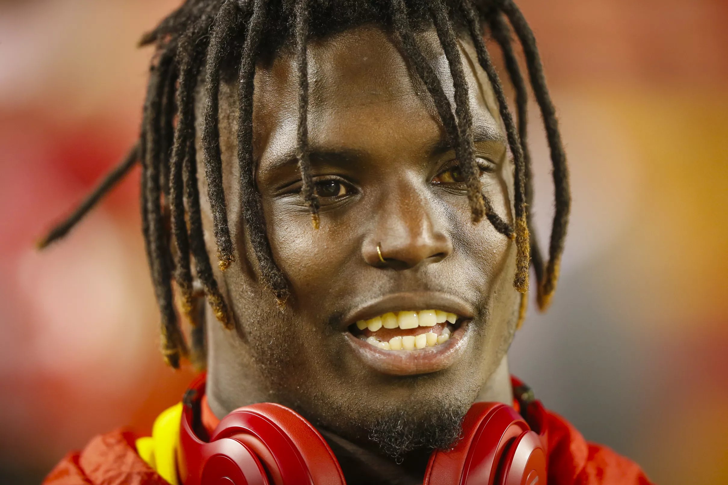 Reports Tyreek Hill signed to threeyear contract extension