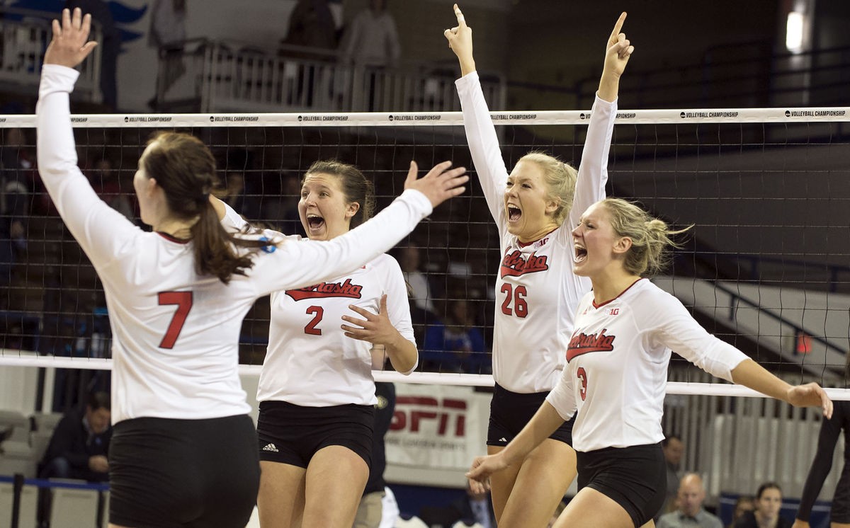 NCAA Volleyball: Huskers Dominate Colorado And Will Play Kentucky For A ...