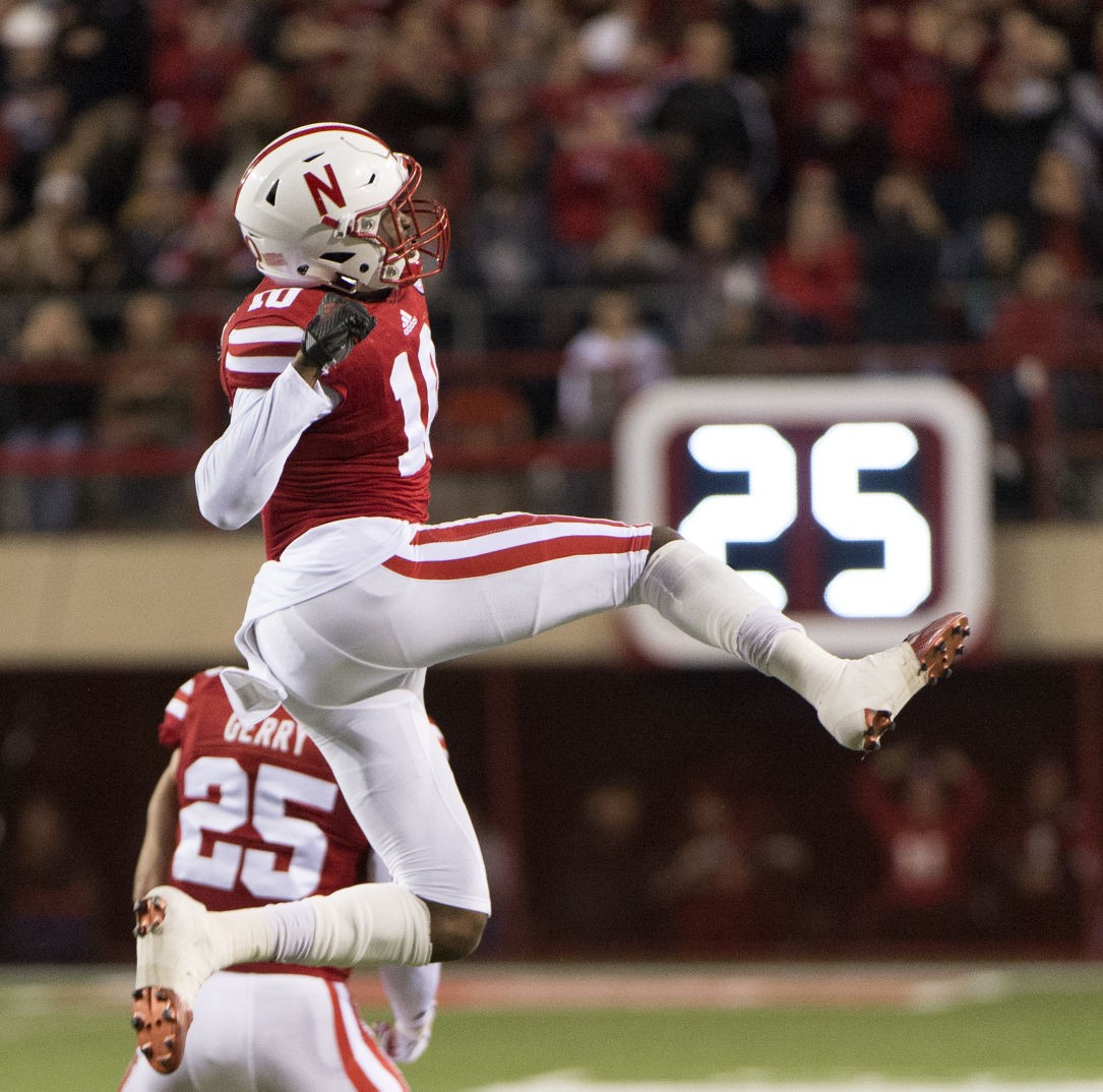 Huskers Enter Tough Stretch In Unfamiliar Role: Home Underdogs