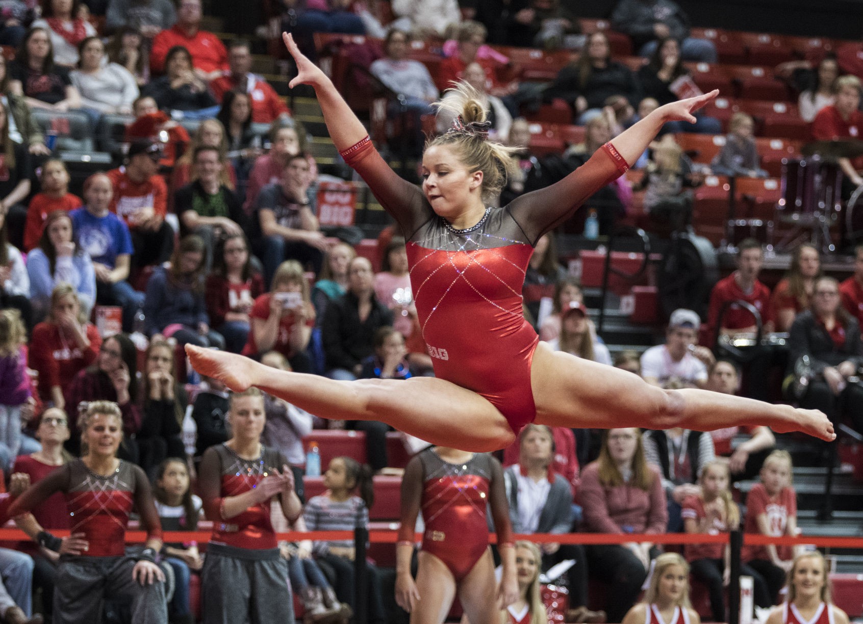 Husker Women Gymnasts Close The Door With A Season High Floor Performance 