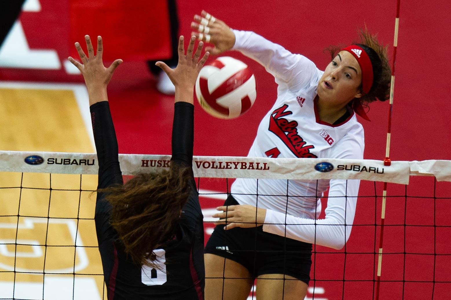 Nebraska volleyball player Sami Slaughter plans to transfer