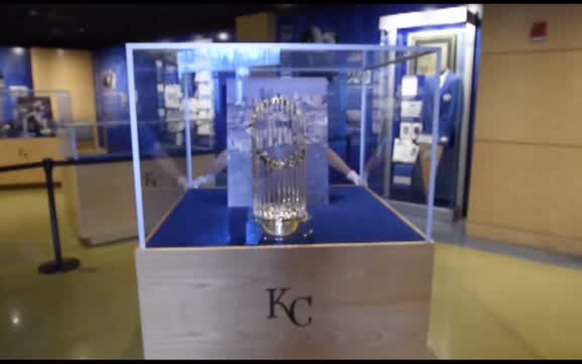 Freshly cleaned, engraved Royals' 2015 World Series trophy returns to  Kauffman Stadium