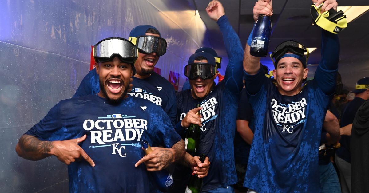 Soler named finalist for AL Players Choice Comeback Player of the