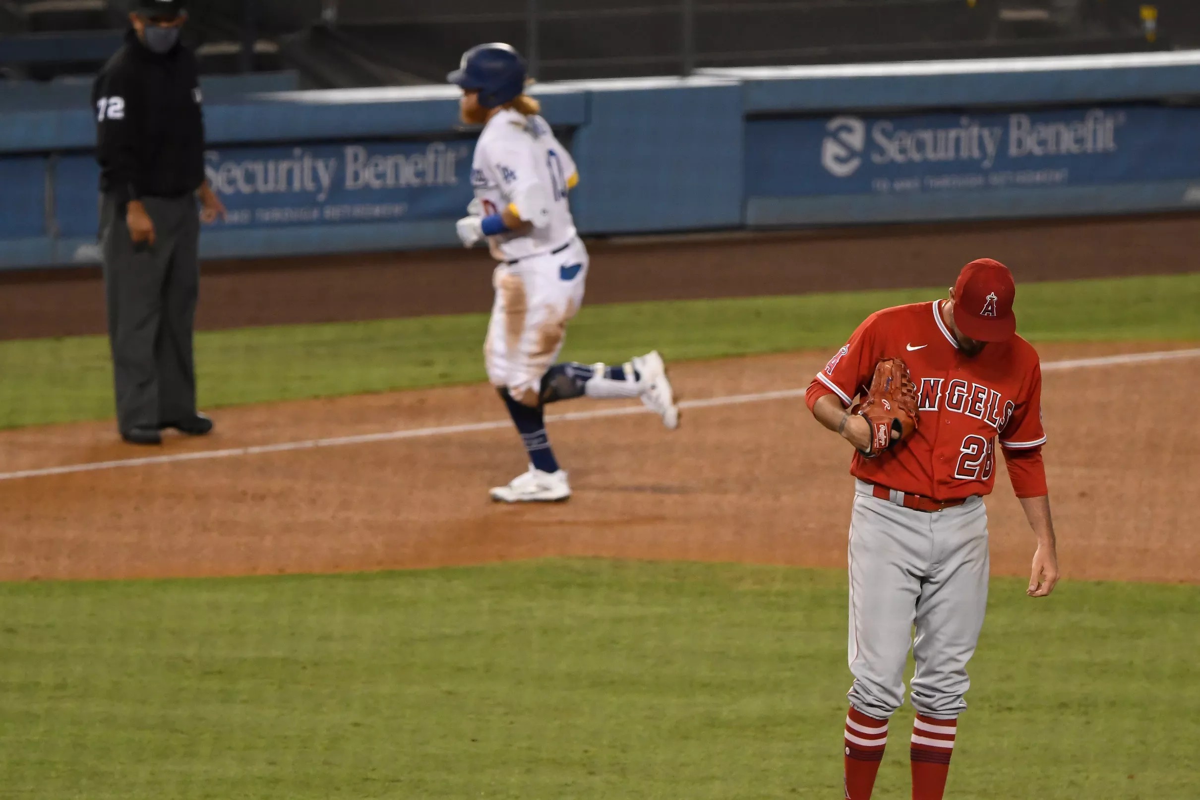 Angels eliminated in playoff chase with slugfest loss to Dodgers