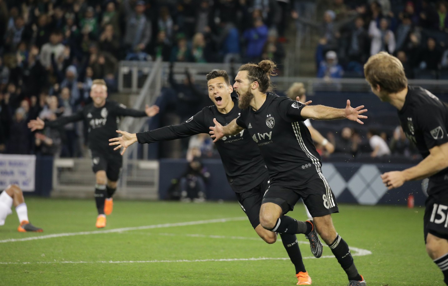 VOTE Graham Zusi for MLS Goal of the Week