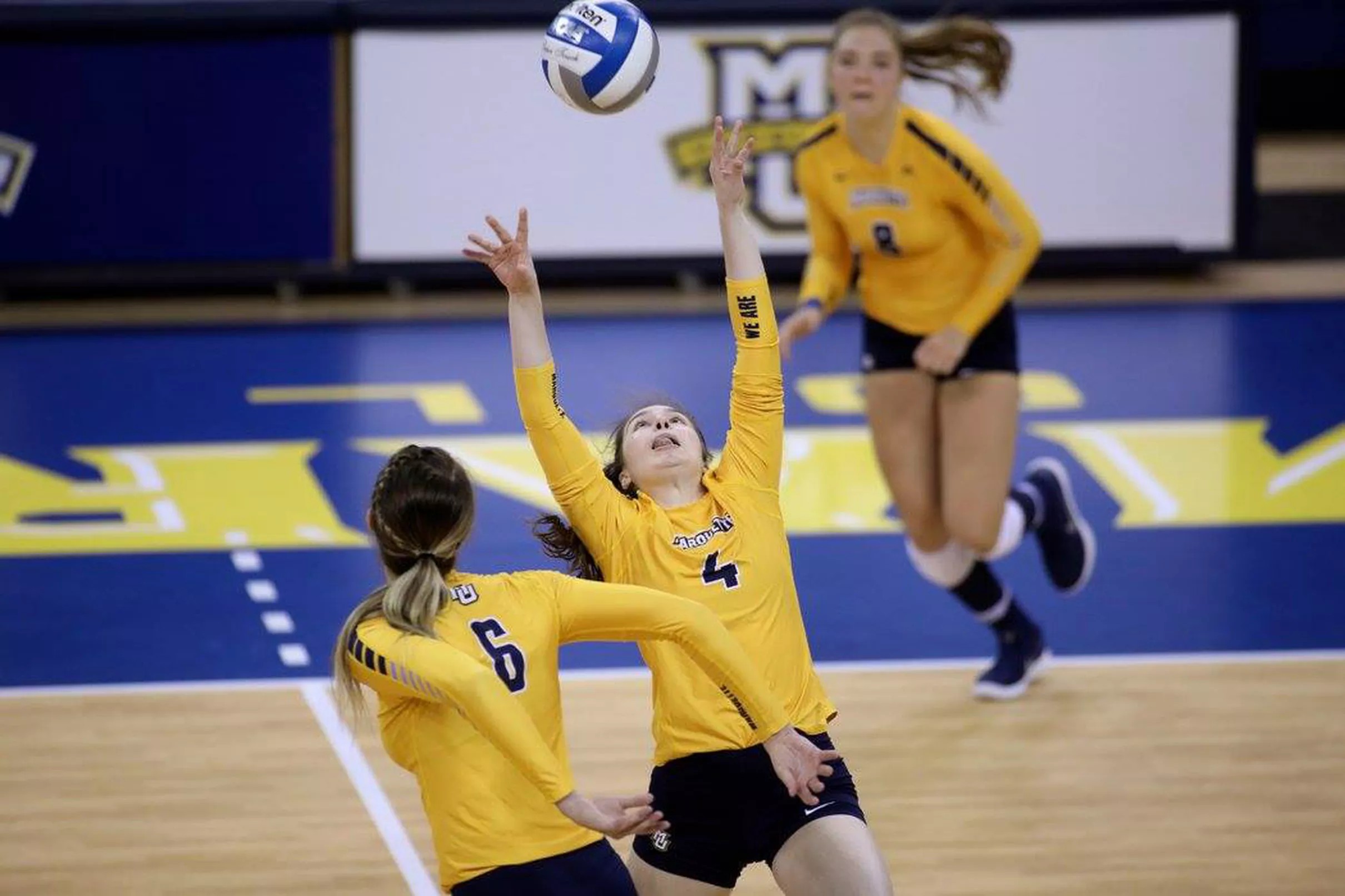St. John’s Hands Marquette Volleyball A Win