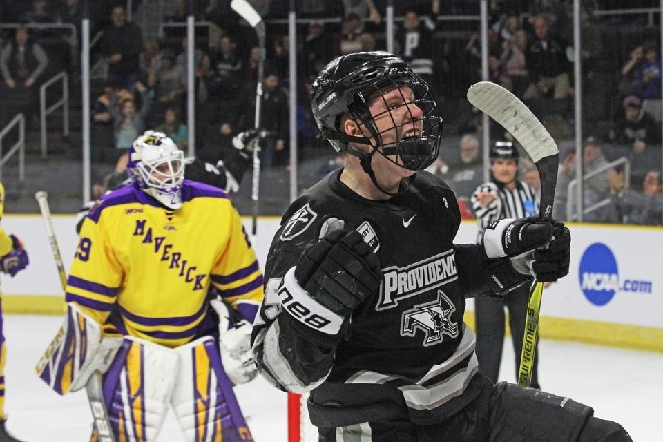 PC 6, Minnesota State 3 Hockey Friars score 6 straight goals, rally past Mavericks