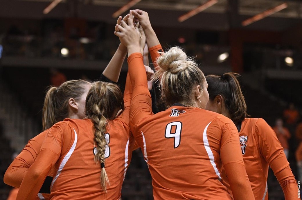 Ball State Snaps Volleyball's Win Streak in 31 Comeback
