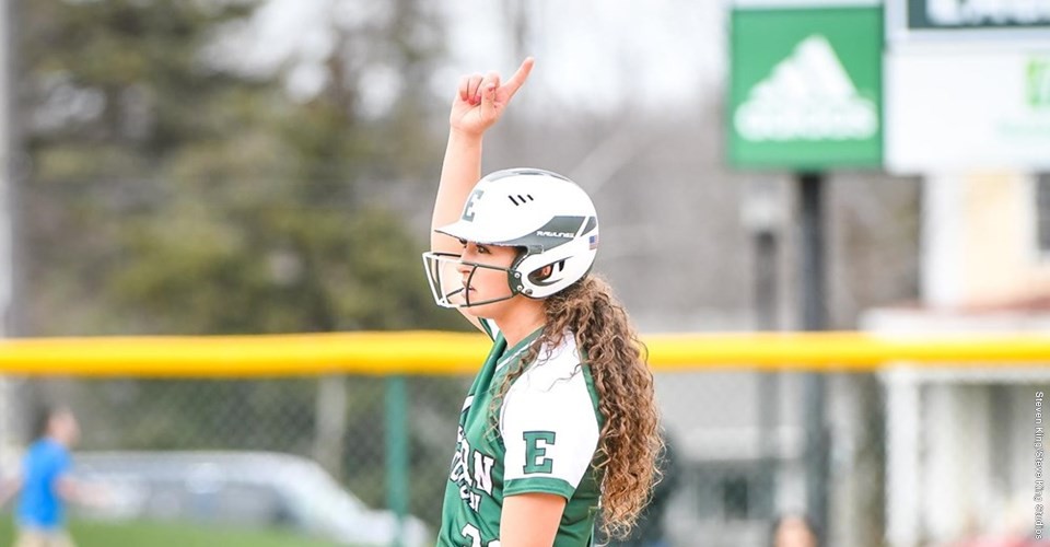 Trujillo's WalkOff Highlights Softball's Split with Oakland