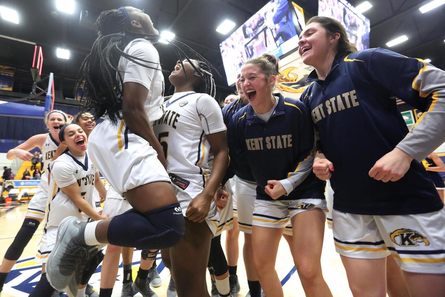 Women’s Basketball earns bid to WNIT, will face Green Bay in first round