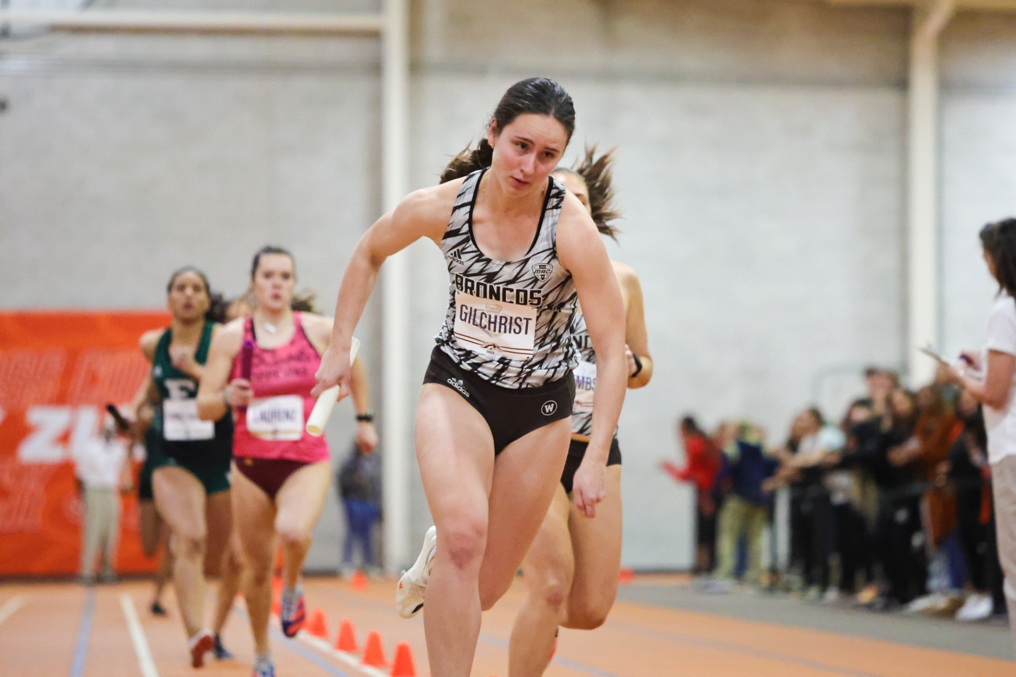 Track and Field Opens Indoor Season at GVSU Holiday Open