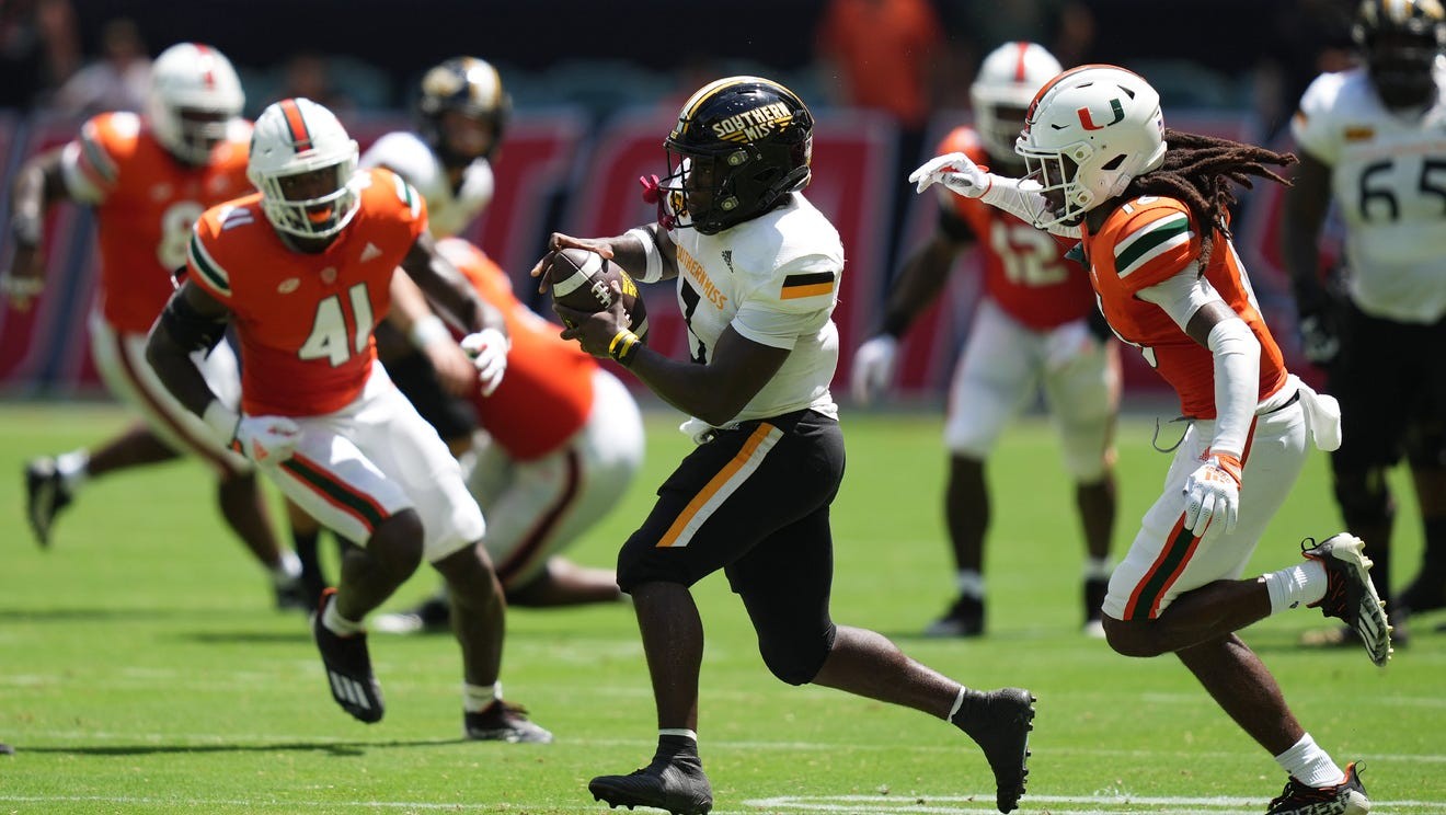 Frank Gore Jr. steps in at QB, helps lead Southern Mississippi to