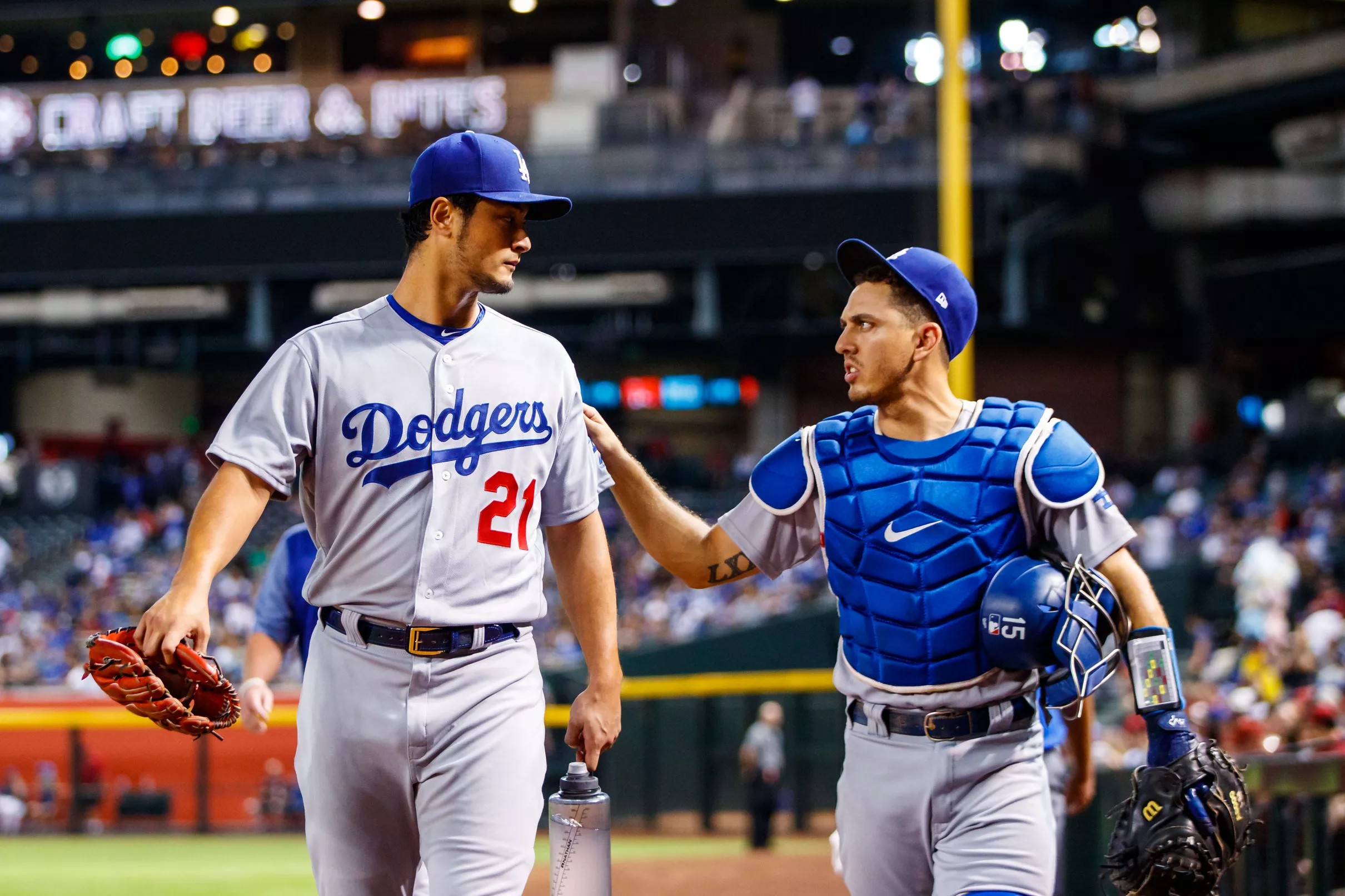 Austin Barnes Family Emergency 94 - y2e3a7f