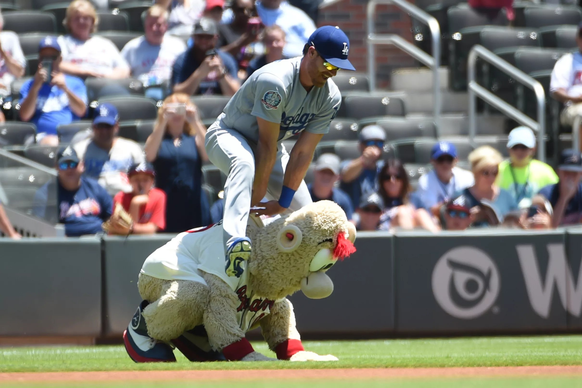 Dodgers Week 18: Position Players Pitching, Batting Practice Shirts ...