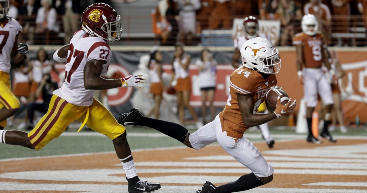 Texas WR Joshua Moore announces he's out for season with shoulder injury